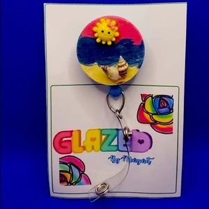 🆕Badge Reel 🛍🤩Free Shipping ✈️💌for bundle of 3 items and up📦